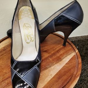 Vintage Johansen Lewis black/grey mosaic heels 8.5N